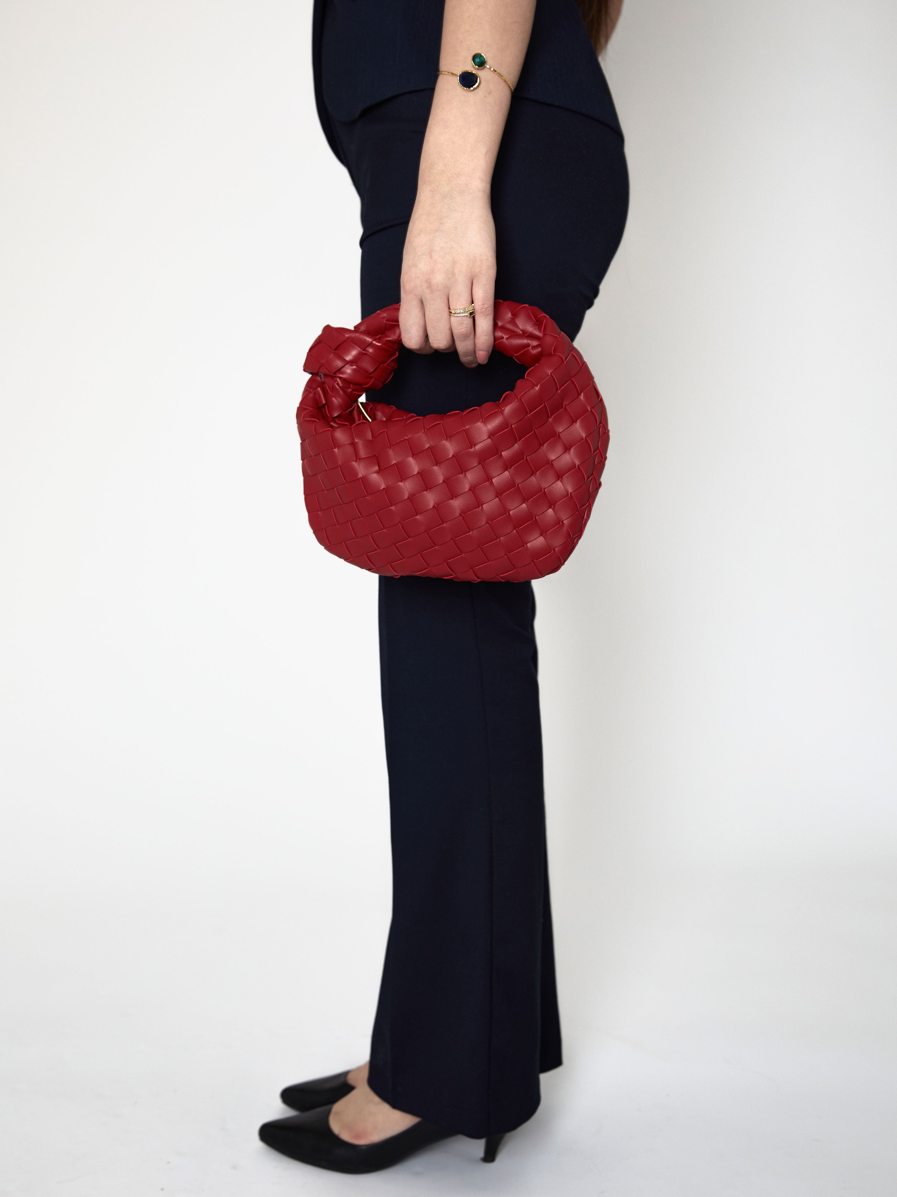 Mini-Ledertasche für den Alltag - Kirschrot