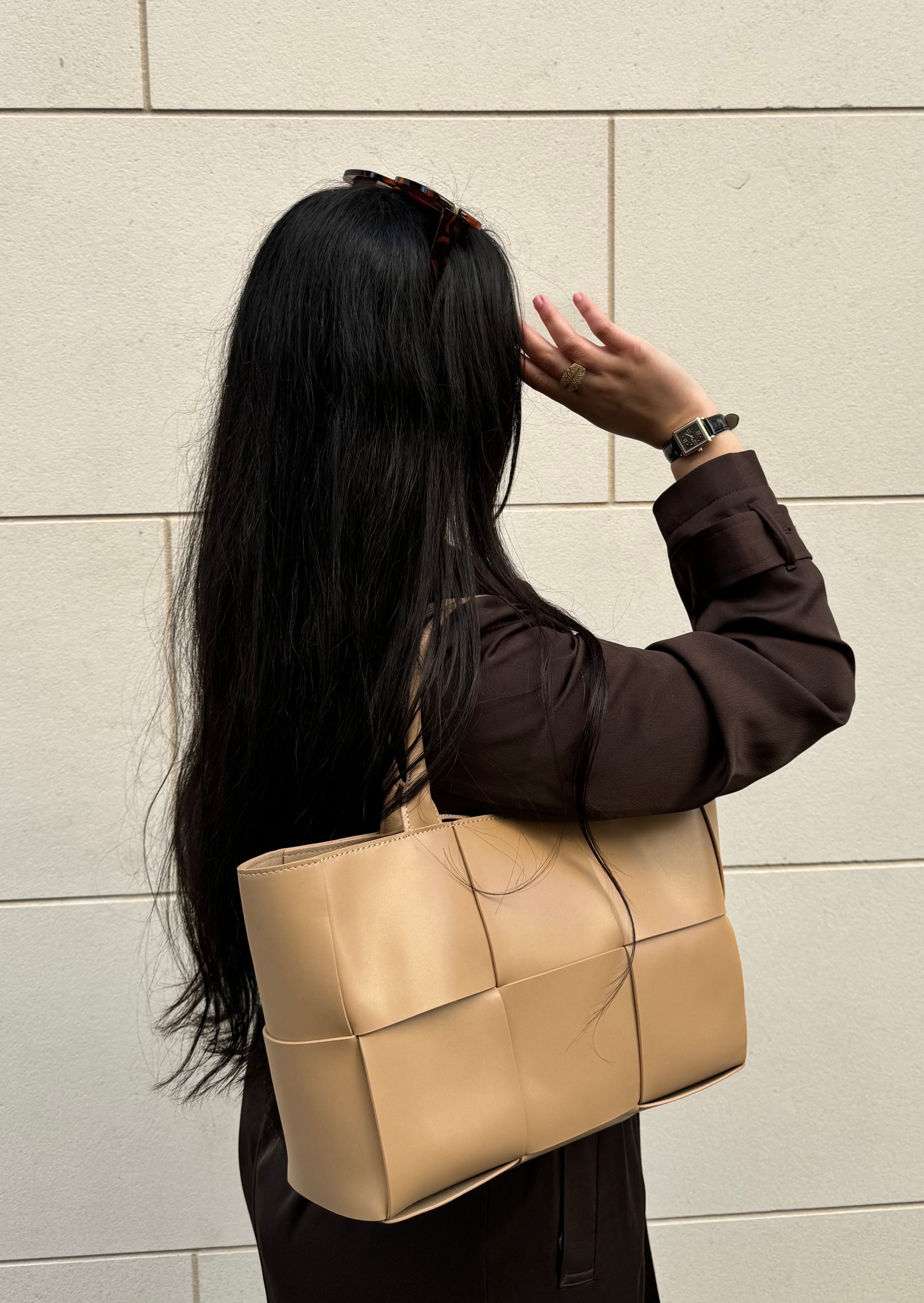 Leather Tote Bag - Beige