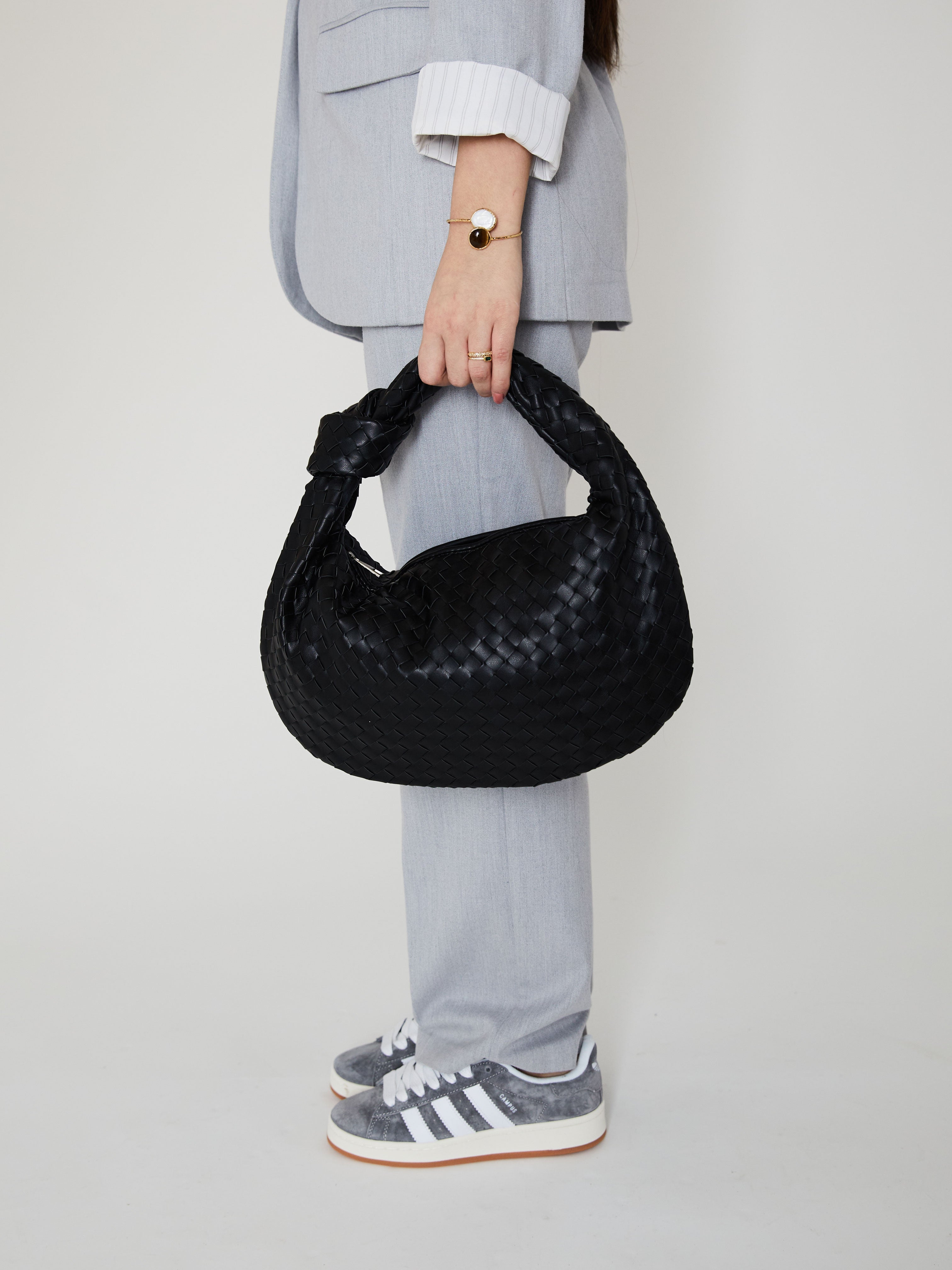 Medium Everyday Leather Bag - Black - AmatoLeather 